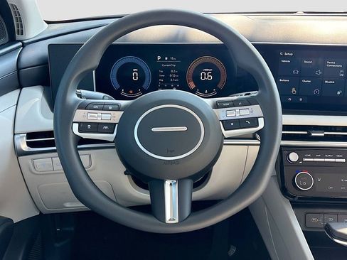 New 2026 Hyundai Tucson SEL image 11