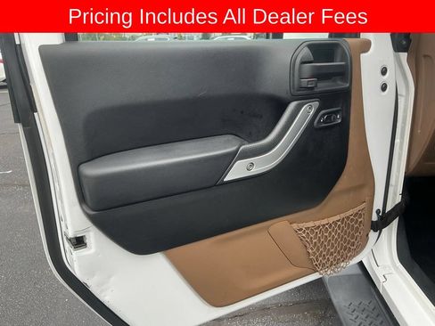 Used 2013 Jeep Wrangler Unlimited Sahara w/ Dual Top Group AWD/4WD image 9