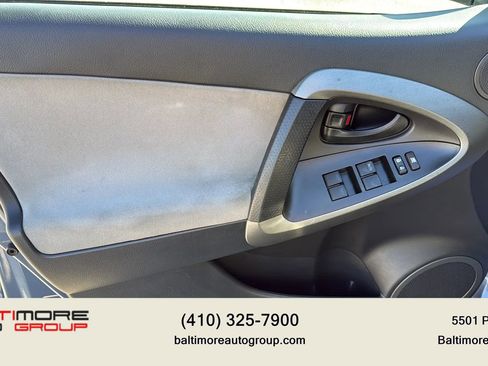 Used 2011 Toyota RAV4 4WD image 12