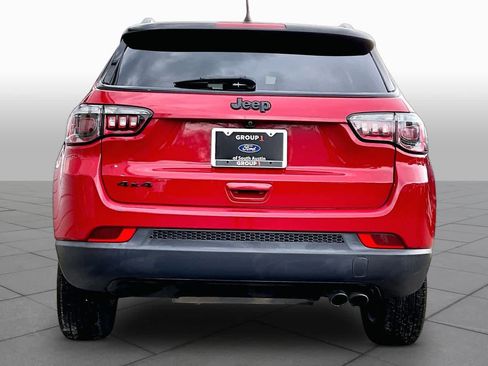 Used 2021 Jeep Compass Latitude image 5