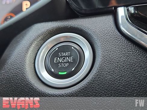 Used 2024 Chevrolet Colorado Trail Boss w/ Technology Package AWD/4WD image 6