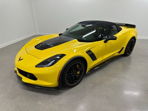 Used 2016 Chevrolet Corvette Z06 w/ C7.r Special Edition image 22