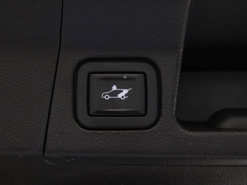 Used 2020 GMC Acadia SLT image 18