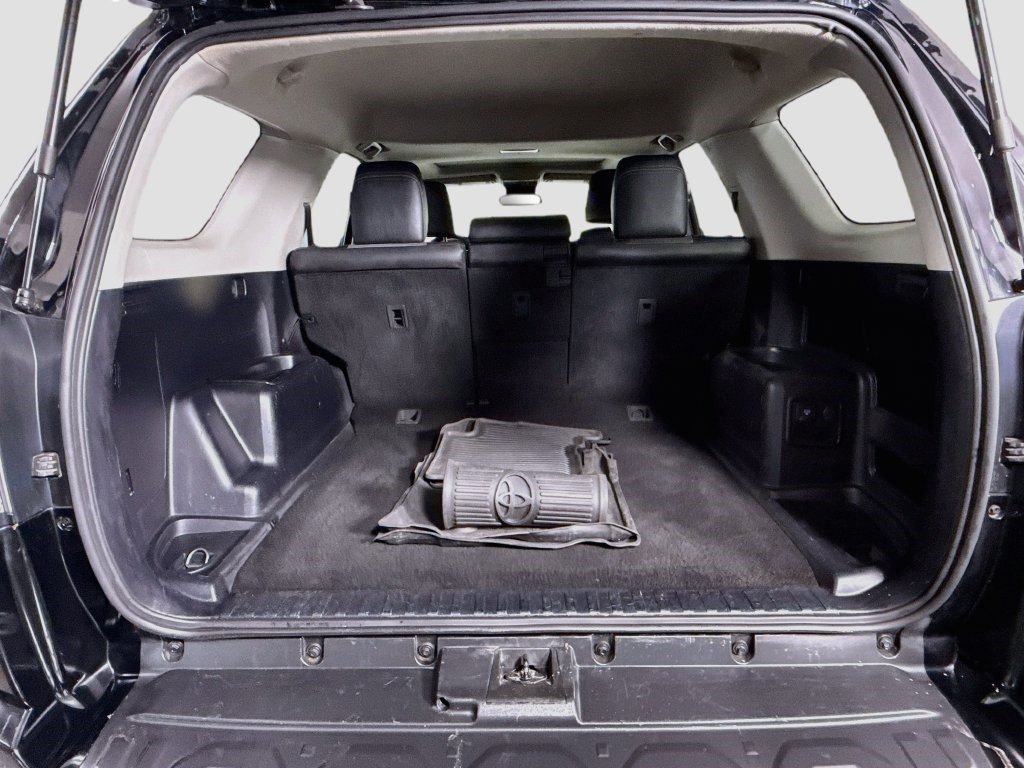 Used 2019 Toyota 4Runner SR5 Premium RWD image 33
