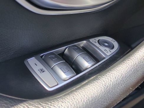 Used 2022 Mercedes-Benz E 350 Sedan image 31