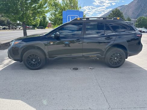 Used 2022 Subaru Outback Wilderness w/ Wilderness Package AWD/4WD image 9