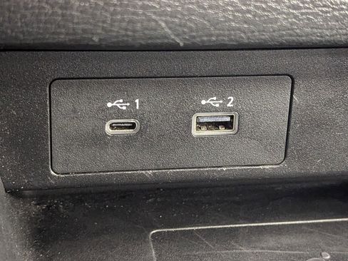 Used 2024 Mitsubishi Outlander SE image 29