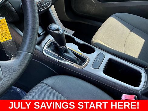 Used 2018 Chevrolet Cruze LS FWD image 19