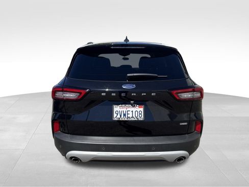 Used 2025 Ford Escape SE FWD image 4