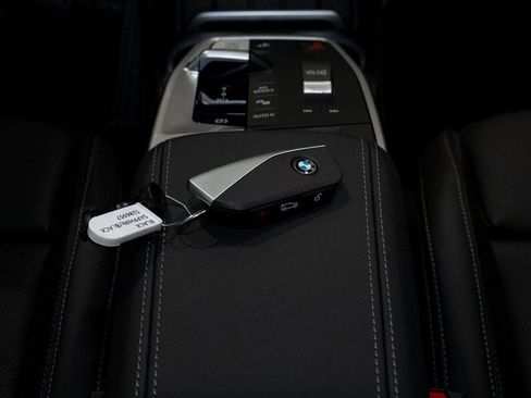 Used 2025 BMW X1 xDrive28i w/ Premium Package image 41