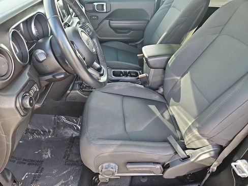 Used 2021 Jeep Wrangler Sport S image 16