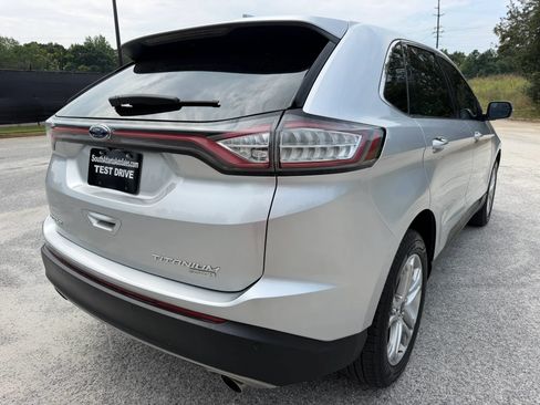 Used 2018 Ford Edge Titanium w/ Equipment Group 301A FWD image 5