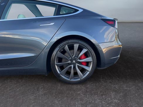 Used 2020 Tesla Model 3 Performance image 9