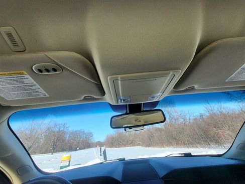 Used 2015 Ford Taurus Limited w/ Equipment Group 301A image 24