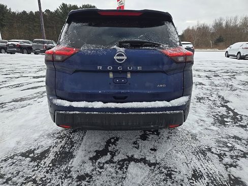 Used 2025 Nissan Rogue SV image 7