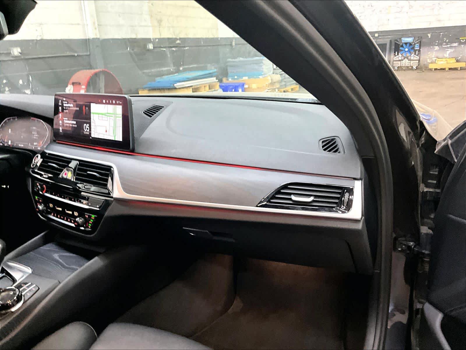 Used 2023 BMW 530i xDrive w/ Executive Package AWD/4WD image 19