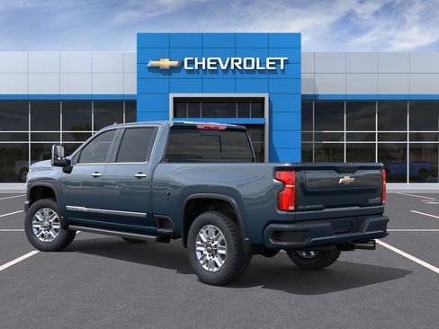 New 2026 Chevrolet Silverado 2500 High Country w/ High Country Premium Package AWD/4WD image 3