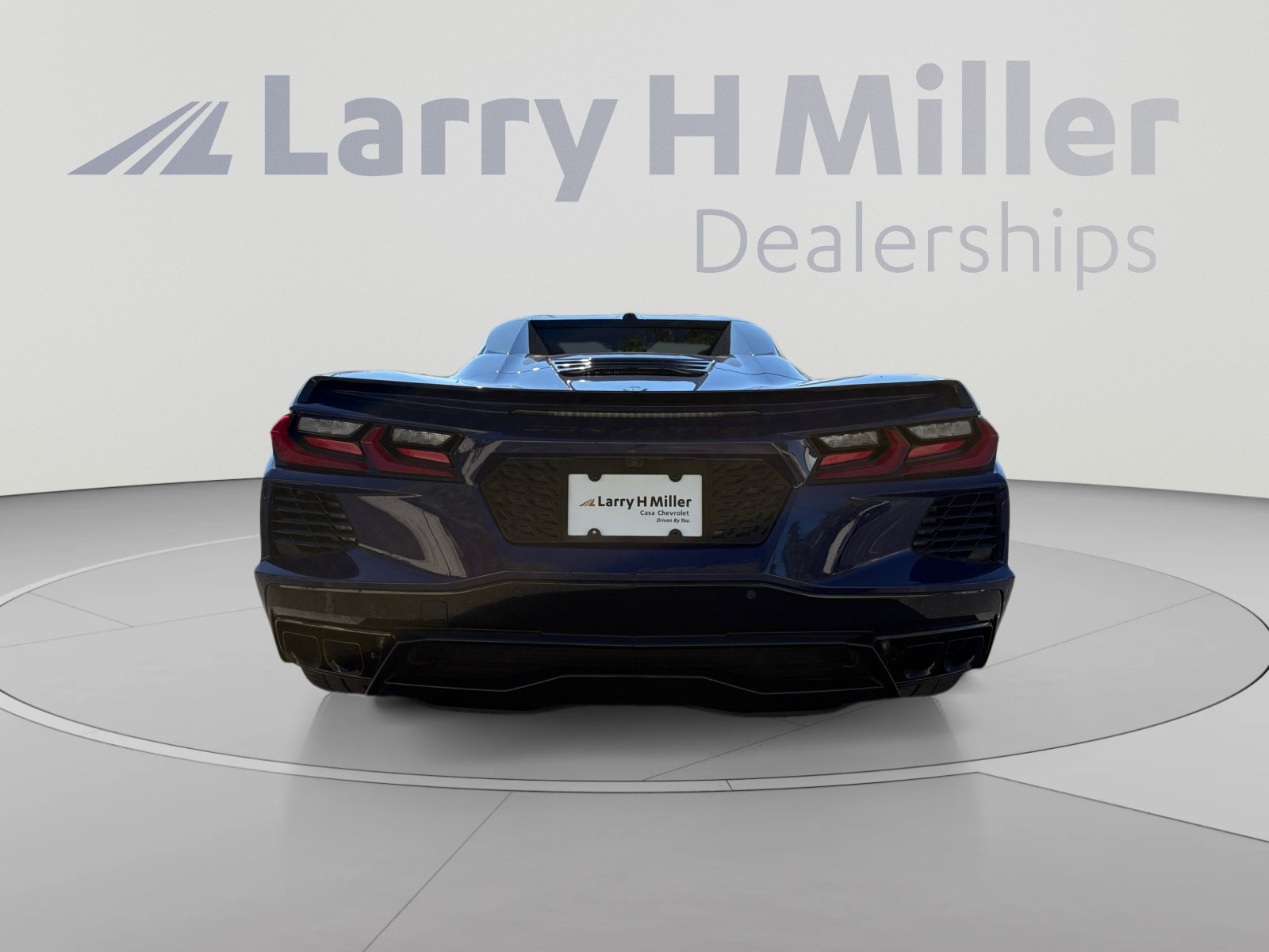 Used 2025 Chevrolet Corvette Stingray Convertible w/ 1LT RWD image 4