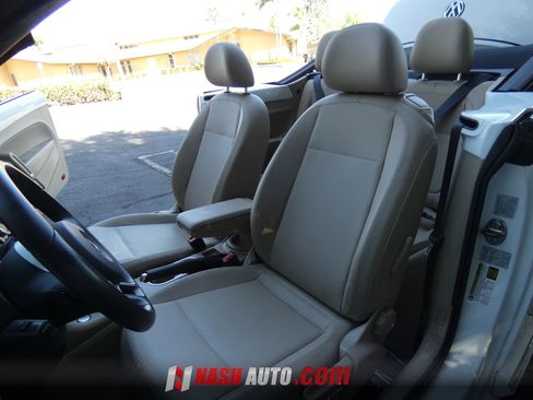 Used 2014 Volkswagen Beetle TDI FWD image 43