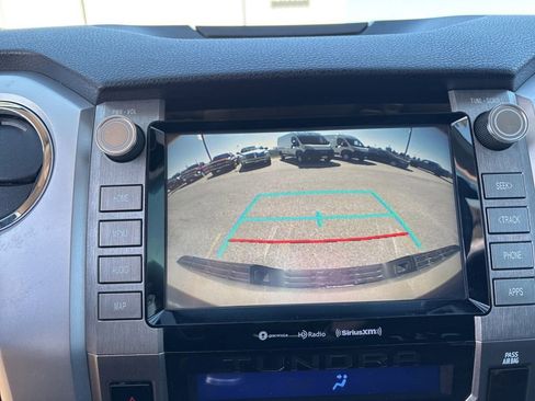 Used 2020 Toyota Tundra SR5 w/ TRD Off-Road Package AWD/4WD image 25
