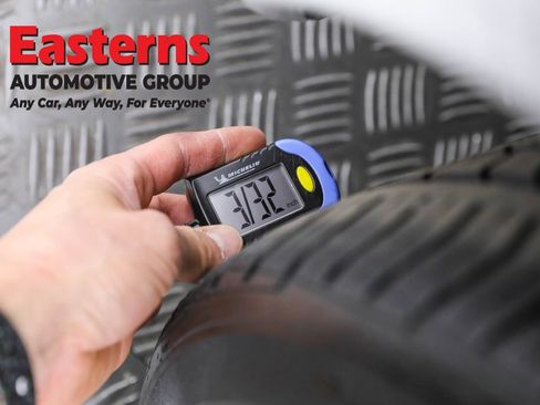 Used 2018 Tesla Model 3 Long Range image 25