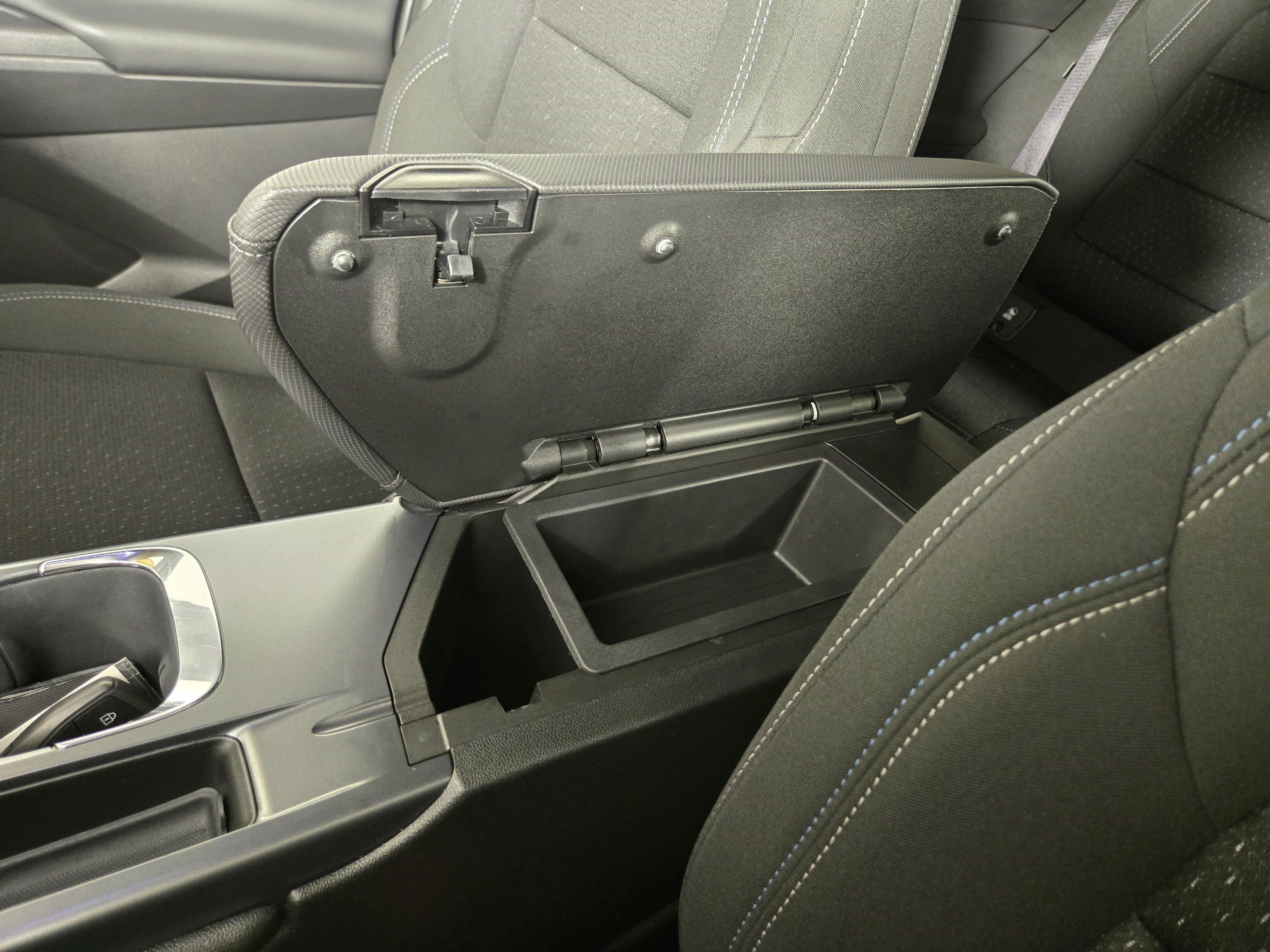 Certified 2025 Chevrolet Equinox EV LT FWD image 26