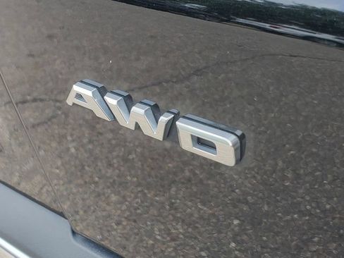 Used 2024 Cadillac XT5 Luxury AWD/4WD image 8