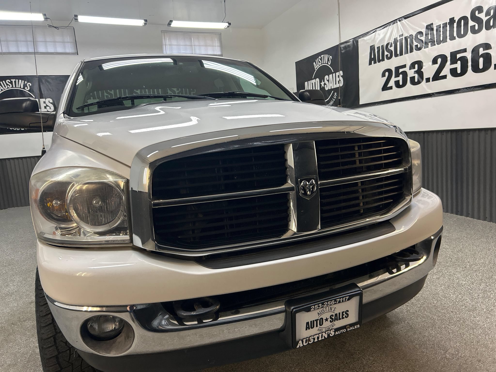 Used 2007 Dodge Ram 2500 Truck SLT w/ Quad Cab Big Horn Value Group AWD/4WD image 2