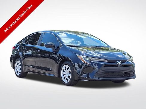Used 2024 Toyota Corolla LE FWD image 1