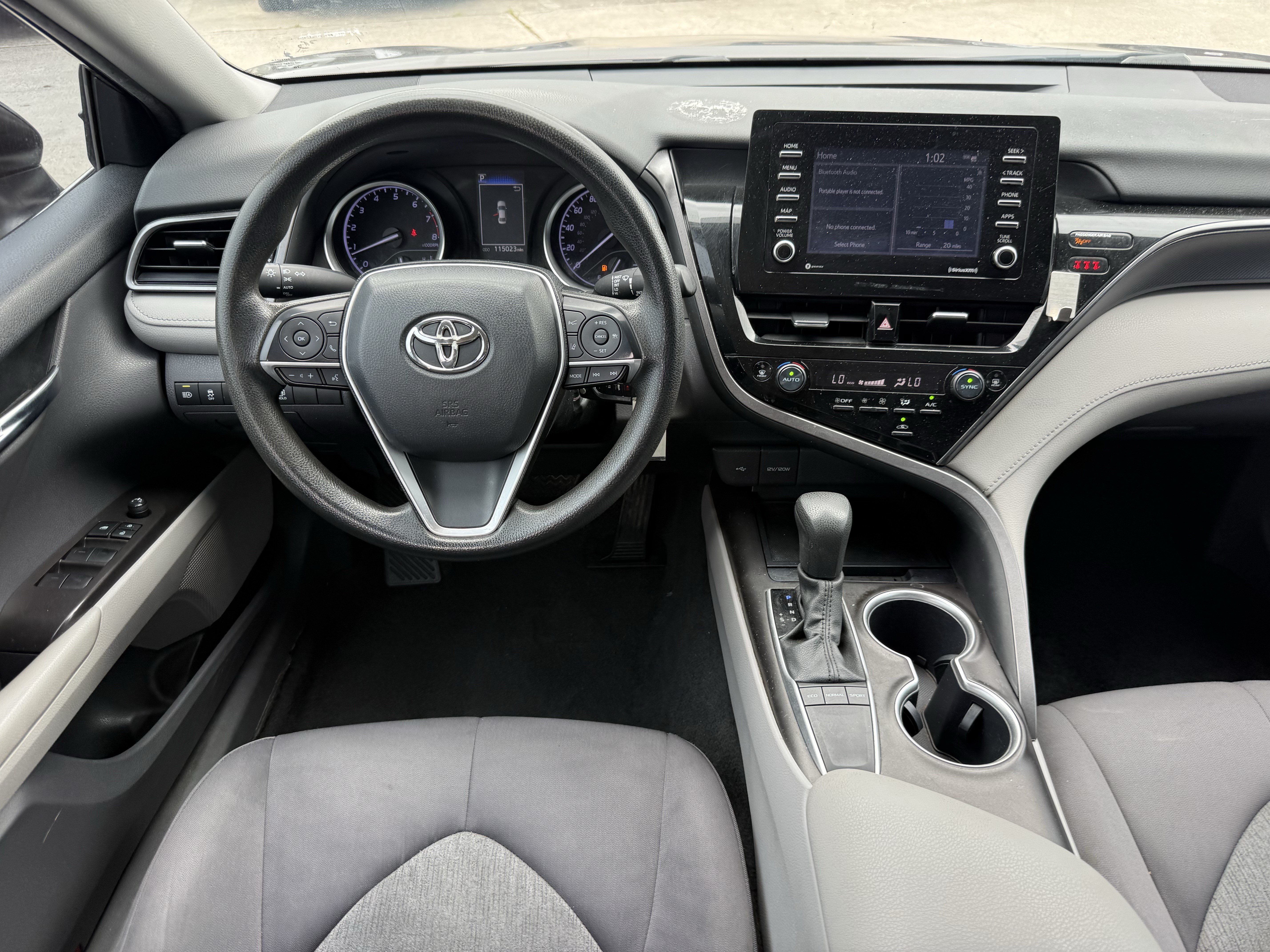 Used 2022 Toyota Camry LE FWD image 14
