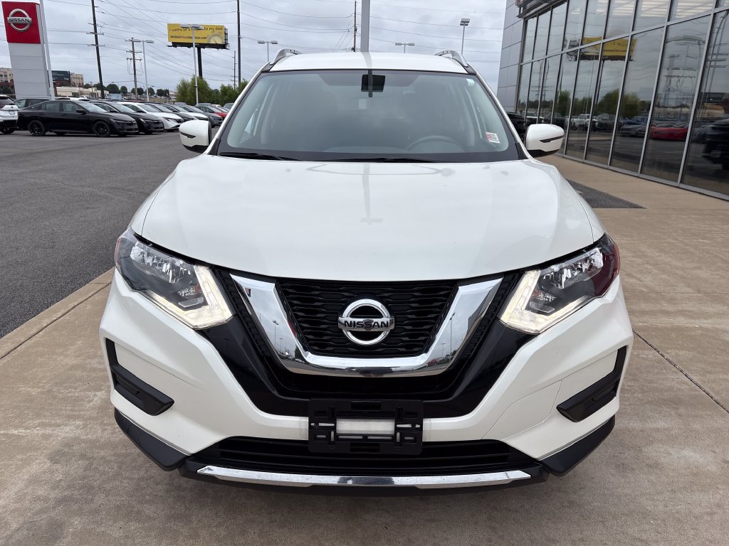 Used 2017 Nissan Rogue SV AWD/4WD image 8
