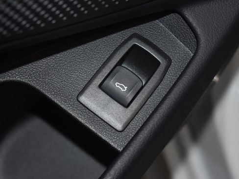 New 2026 BMW 330i xDrive Sedan w/ M Sport Package image 6