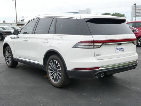 Used 2023 Lincoln Aviator Reserve w/ Elements Package Plus AWD/4WD image 3