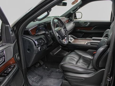Used 2021 Lincoln Navigator L Reserve AWD/4WD image 18
