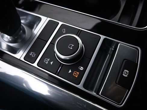 Used 2022 Land Rover Range Rover Sport HSE Silver Edition image 30