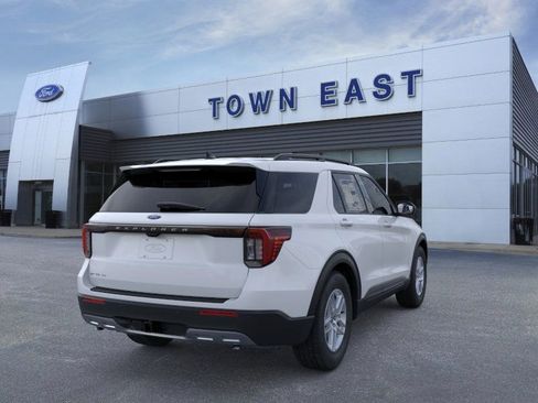 New 2026 Ford Explorer Active image 8