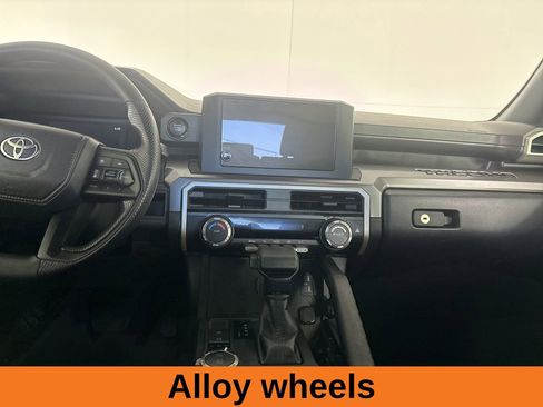 Used 2025 Toyota Tacoma SR5 AWD/4WD image 21