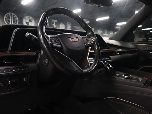 Used 2022 Cadillac Escalade ESV Premium Luxury w/ Performance Package image 10