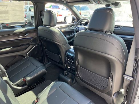 New 2025 Jeep Grand Cherokee L Overland w/ Trailer Tow Package image 25