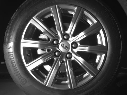 Certified 2023 Cadillac XT4 Premium Luxury w/ Enhanced Visibility Package FWD image 9