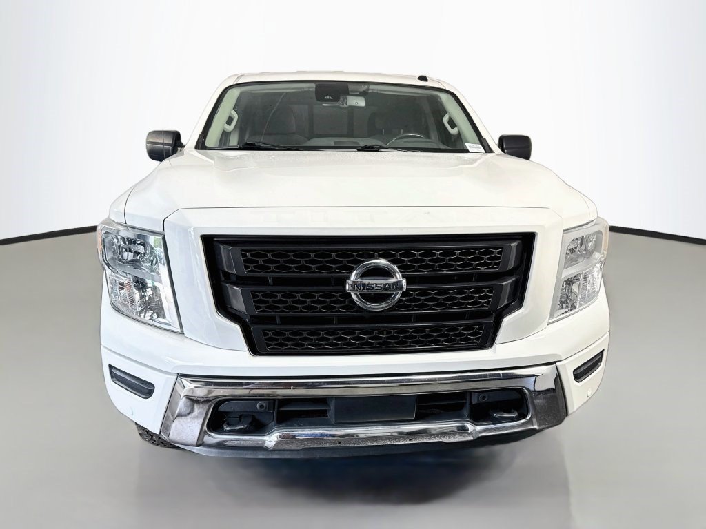 Used 2021 Nissan Titan SV w/ SV Convenience Package AWD/4WD image 2