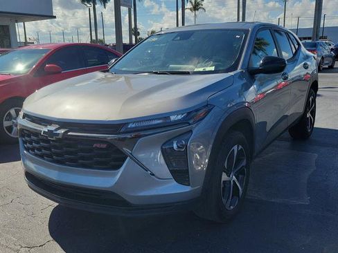 Certified 2024 Chevrolet Trax RS image 6