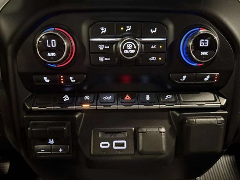 Used 2020 Chevrolet Silverado 1500 LT w/ All-Star Edition AWD/4WD image 31