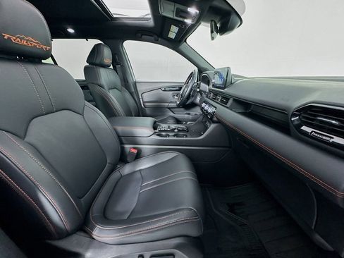 Certified 2024 Honda Pilot TrailSport image 39