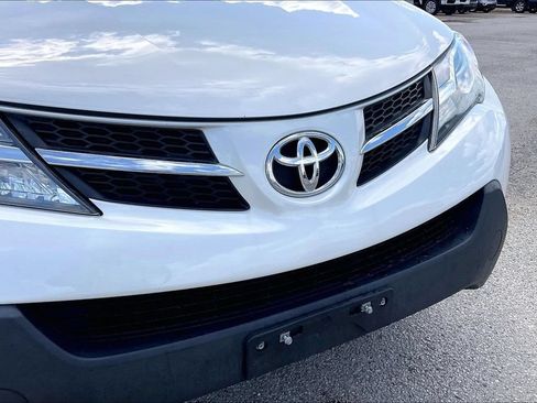 Used 2014 Toyota RAV4 Limited w/ Technology Package FWD image 30