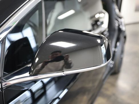 Used 2020 Tesla Model X image 16