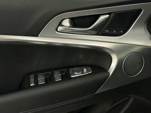 New 2026 Genesis G70 2.5T Prestige image 12