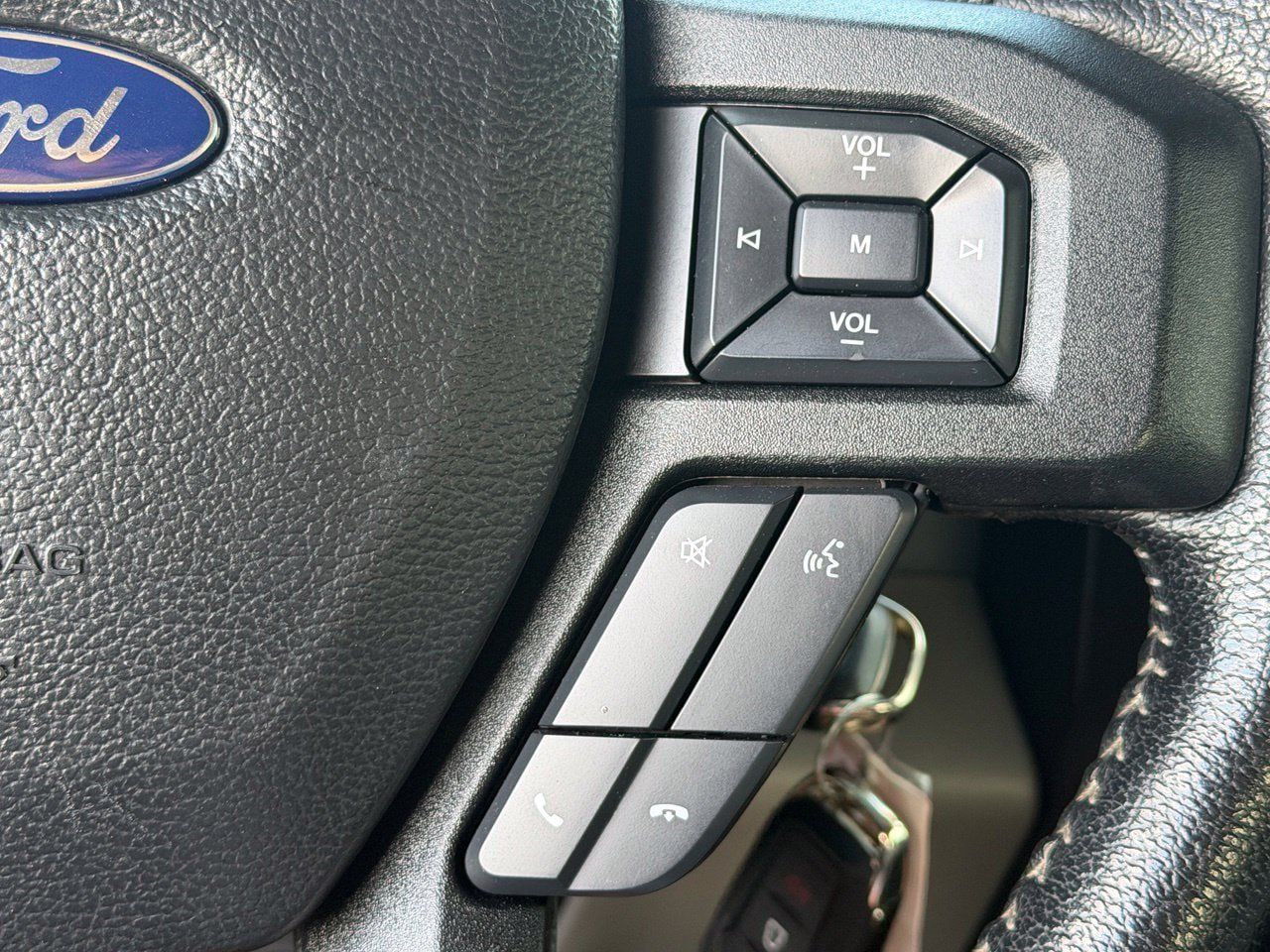 Used 2015 Ford F150 XLT w/ Equipment Group 301A Mid RWD image 15
