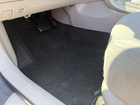 Used 2011 Toyota Corolla LE FWD image 10