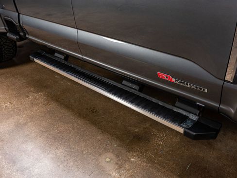 Used 2025 Ford F350 Lariat image 13